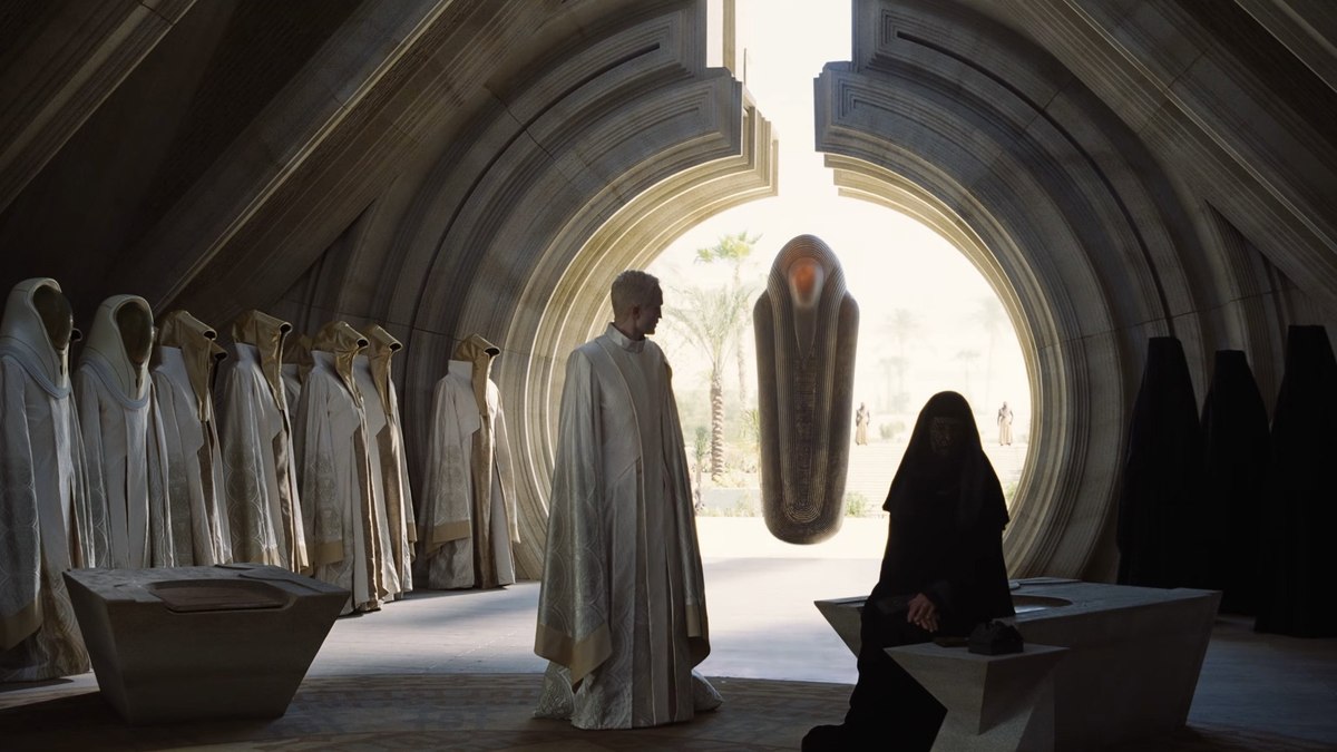 Paul's imperial court in Dune: Part Three.