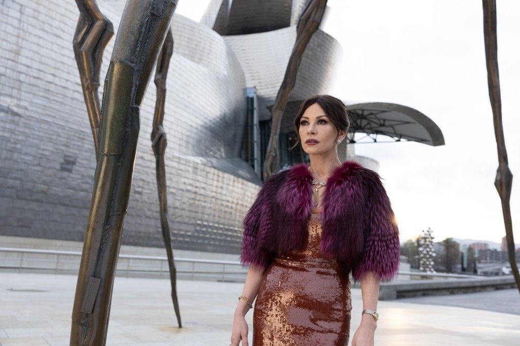 Catherine Zeta-Jones as Jackie Price in Kill Jackie, official series still.