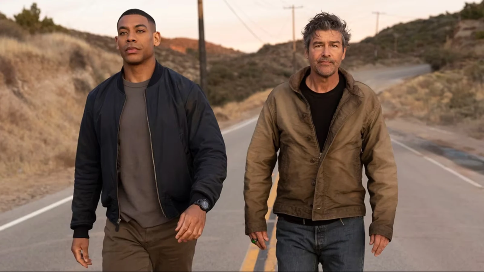 Kyle Chandler as Hal Jordan and Aaron Pierre as John Stewart in HBO's Lanterns.